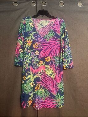 Lilly Pulitzer Women’s Floral V-Neck in Navy with Pink & Green- small